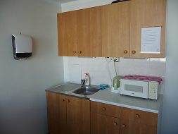 HOONE TATARI 56b - üürile anda 15,9 ruutmeetrine bürooruum